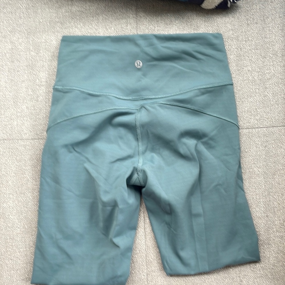 Lululemon in movement nulux teal 8